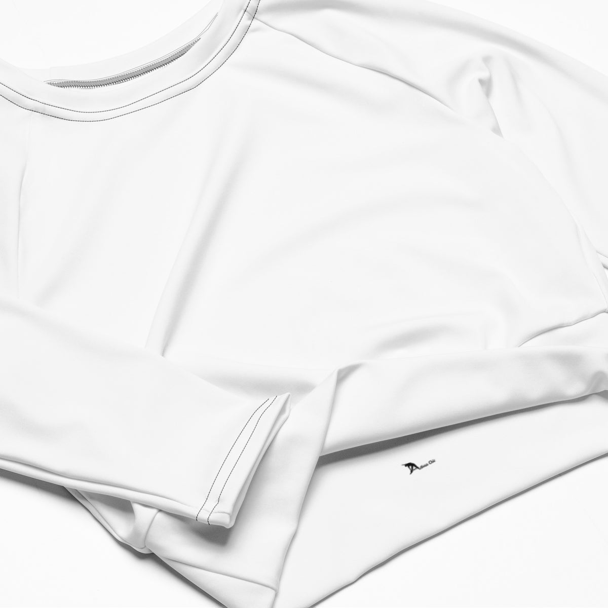 White Activus Chic long-sleeve crop top